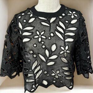 Gracia Black Lace Floral Cutout 3/4 Sleeve Zip Crop‎ Top